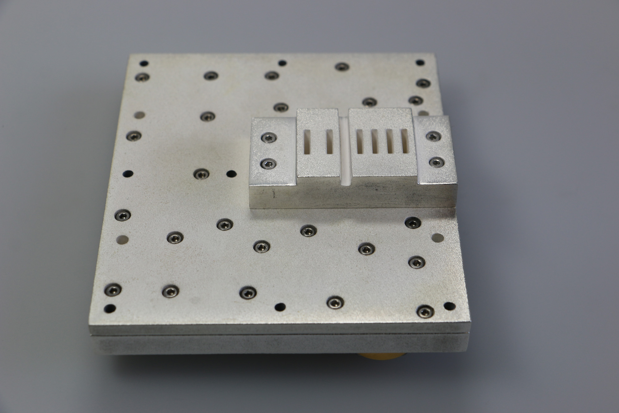 Metallbeschichtete Radarantenne aus dem 3D-Drucker