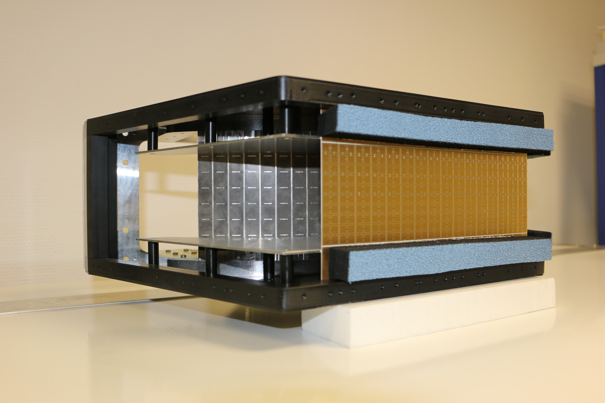 Abstimmbare Metamaterialien verbessern Antennenarrays