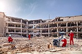 Eingestürzte Gebäude nach einem Erdbeben: Ein typisches Einsatzszenario des geplanten RAWIS-Systems.