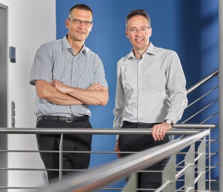 Dr. Peter Knott (rechts) und Professor Dirk Heberling (links) sind seit dem 1. August 2016 neue Institutsleiter am Fraunhofer-Institut für Hochfrequenzphysik und Radartechnik FHR.
