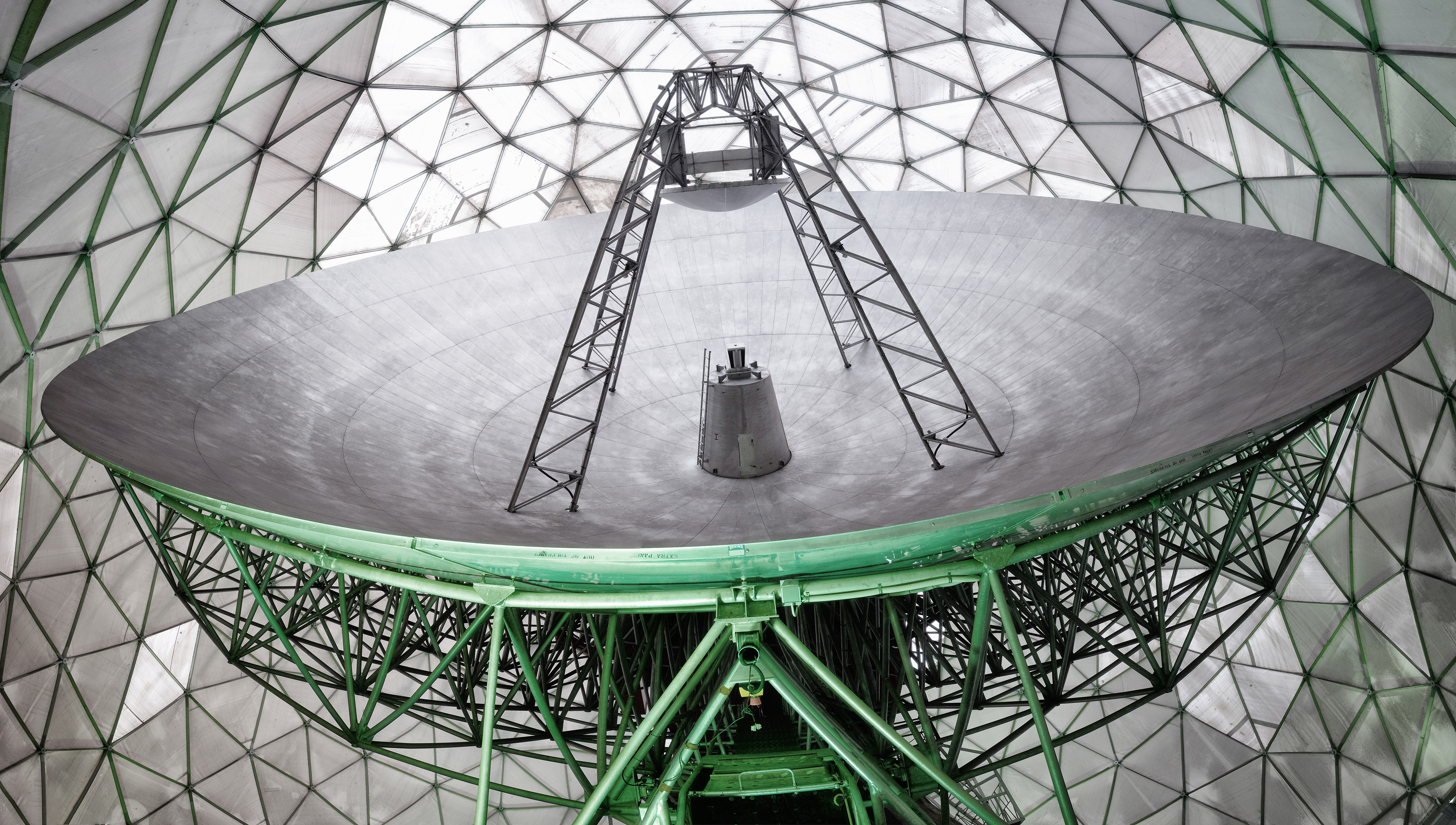Protected by the largest radome in the world, the space observation radar TIRA has an antenna with a parabolic reflector that is 34 meters in diameter. In spite of its size and a weight of 240 tons, the reflector can be turned 360° in azimuth (horizontal) in just 15 seconds and 90° in elevation (vertical).