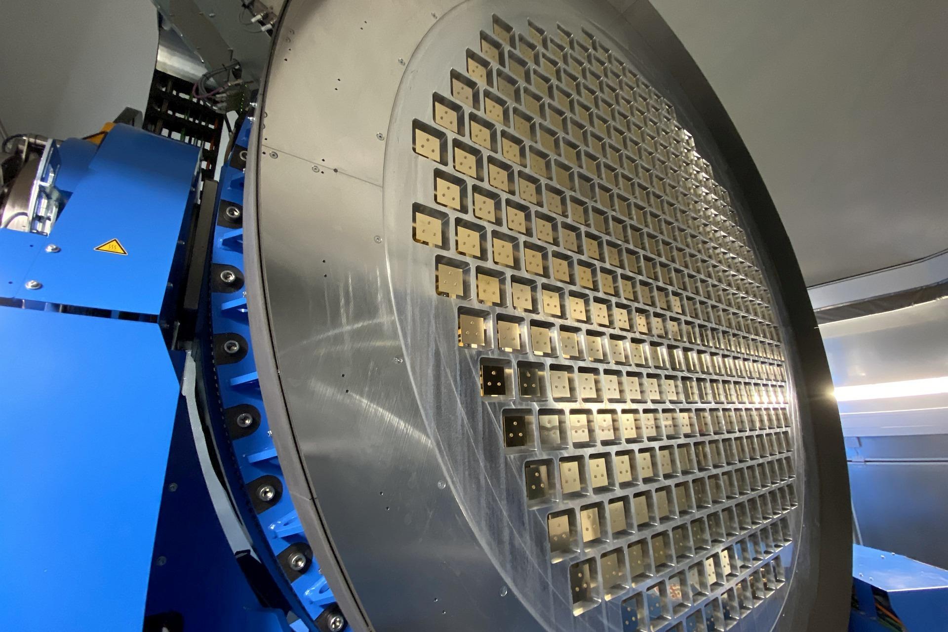Front view of the phased-array antenna of GESTRA Front view of the phased-array antenna of GESTRA