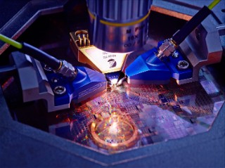 On-wafer testing of high-frequency chips for radar and THz sensors 